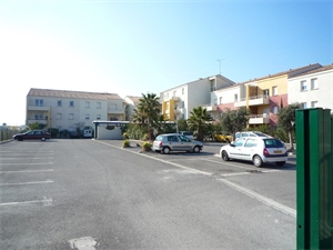 t2 à la location -   34300  AGDE, surface 35 m2 location t2 - UBI473890289